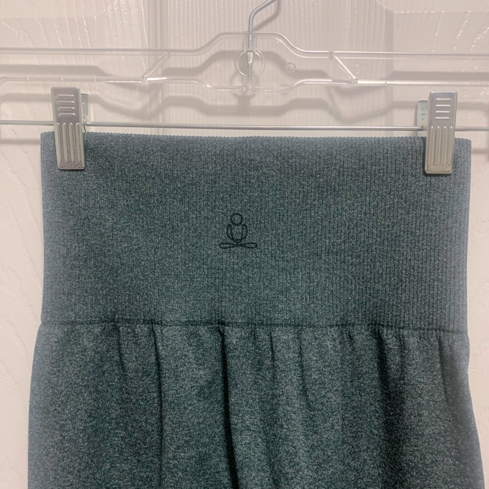 Phat Buddha green leggings one size